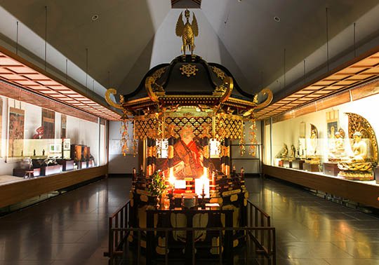 大山寺霊宝閣 霊宝閣.jpg