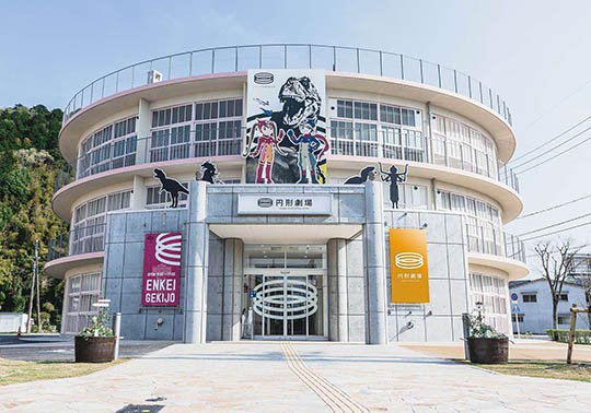円形劇場正面.jpg